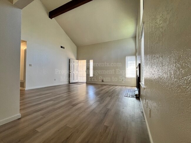 Building Photo - 5876 Alexandria Pl