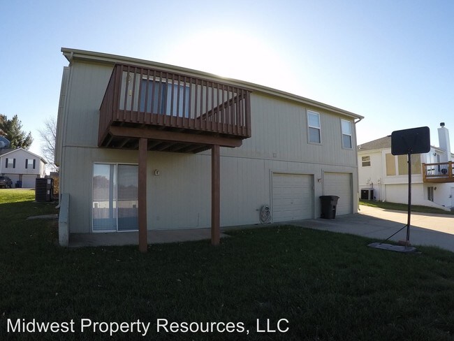 Building Photo - 3007 SW Shadow Brook Dr