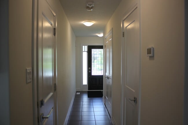 Building Photo - 12 Winterton Crt