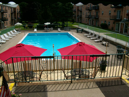Building Photo - Fox Run Apartments