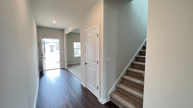 Foto del edificio - 5946 Green Ash Ct