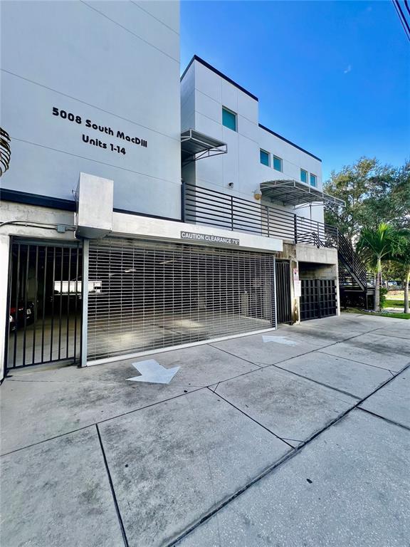 Building Photo - 5008 S MacDill Ave