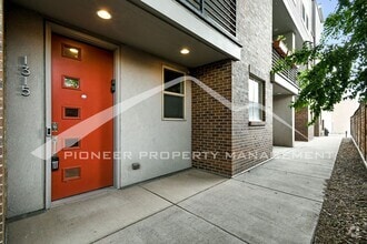 Building Photo - 1315 Jackson St