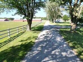 Building Photo - 26892 Horse St
