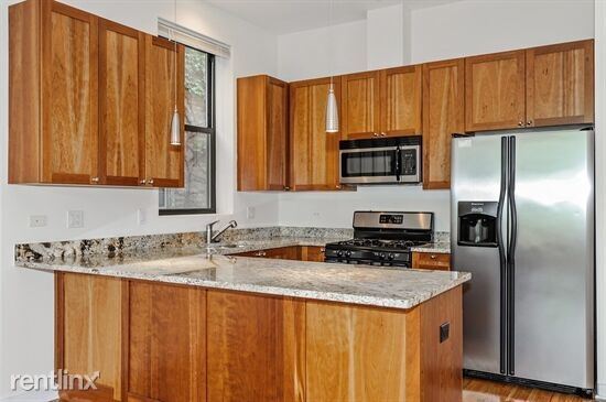 Foto del edificio - 301 W Evergreen Ave