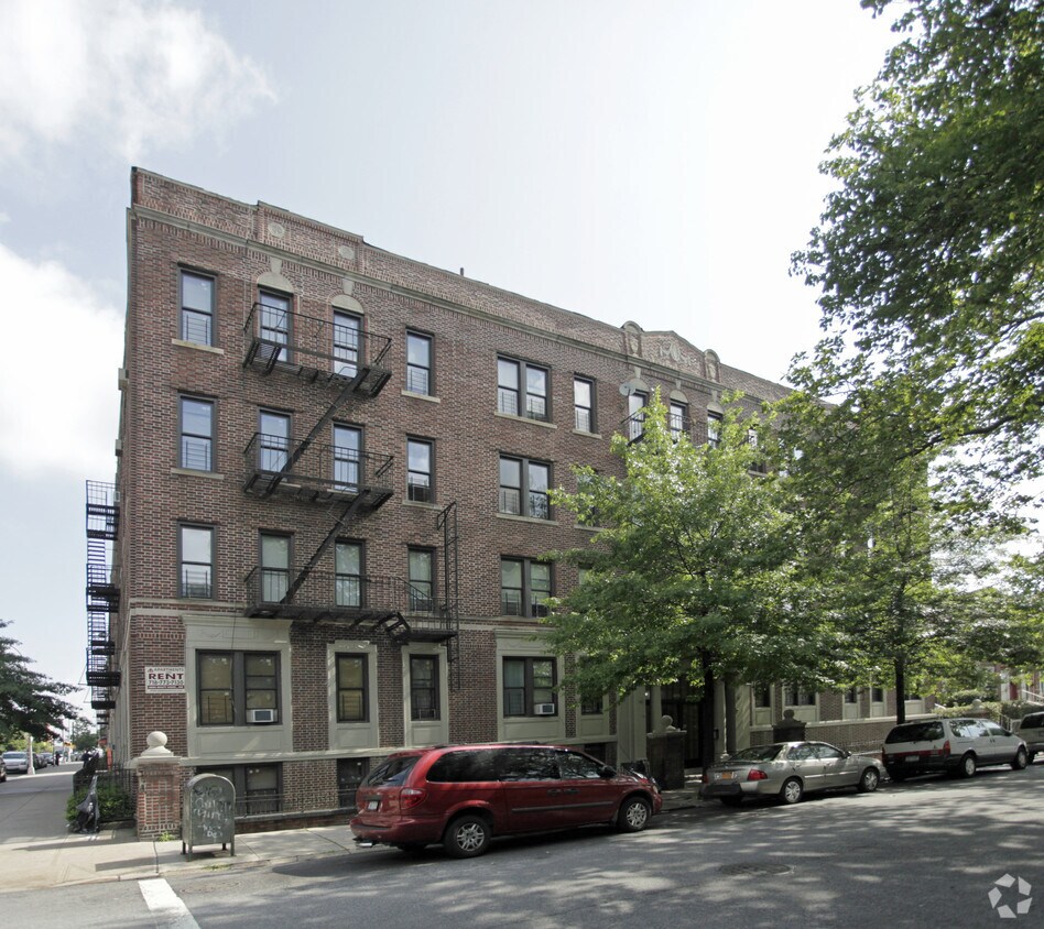 Building Photo - 1587 Carroll St