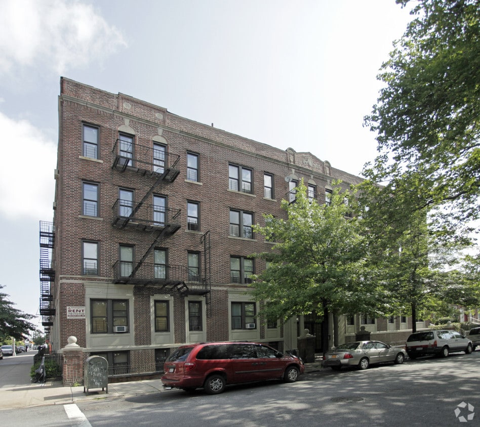 Foto del edificio - 1587 Carroll St