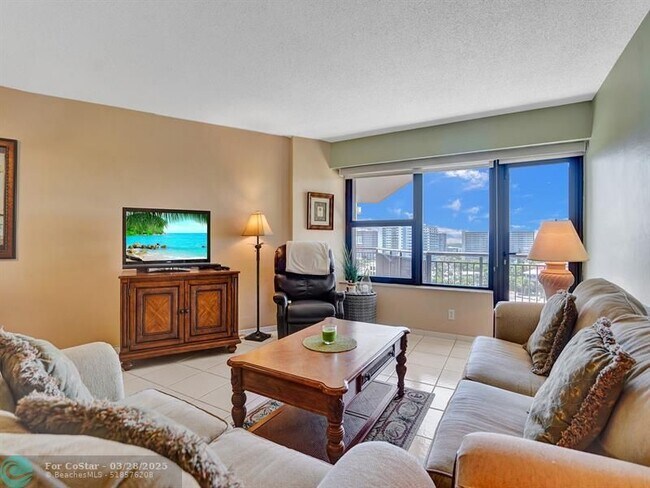 Building Photo - 3800 Galt Ocean Dr