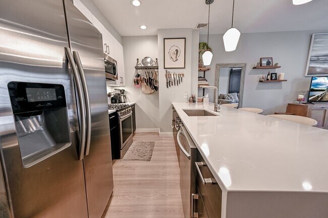 Foto del edificio - 85 Everett St