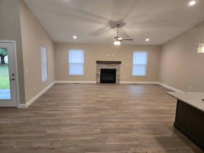 Building Photo - 2641 Cherry Farms Dr
