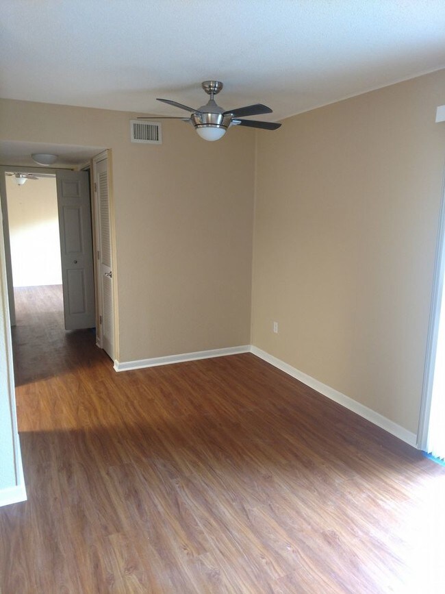 Building Photo - 507 NW 39th Rd