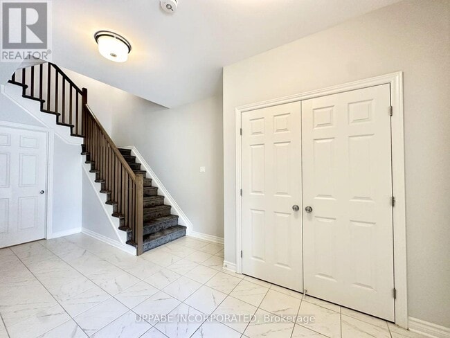 Building Photo - 279 Pastel Way