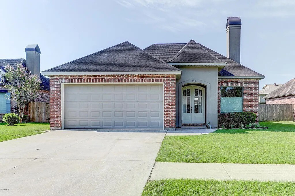 Foto principal - 135 Pinnacle Dr
