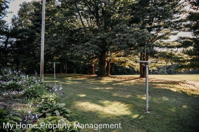 Building Photo - 3 br, 2 bath House - 645 Hempfiled Hill Rd