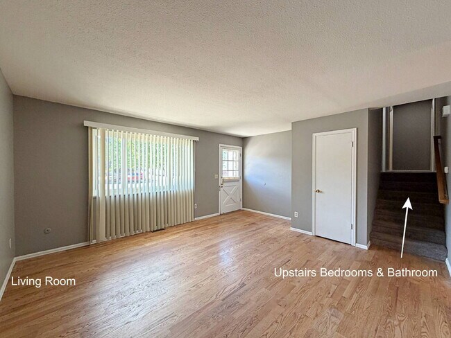 Building Photo - Freshly Painted Tri-Level Home with Large Backyard