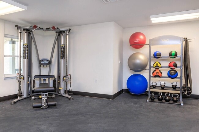 Fitness Center - Oaks On Lamar