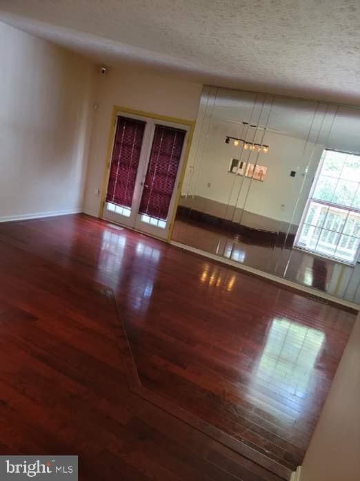Building Photo - 2402 W Rosecroft Village Cir