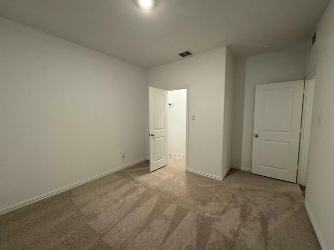 Building Photo - 4812 Sagerun Dr