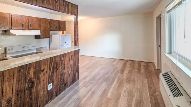 Foto del edificio - West Knoxville 37919 - 1 Bedroom Apartment in West Knoxville! Available Now! 1 Bedroom, 1 Bath. -...