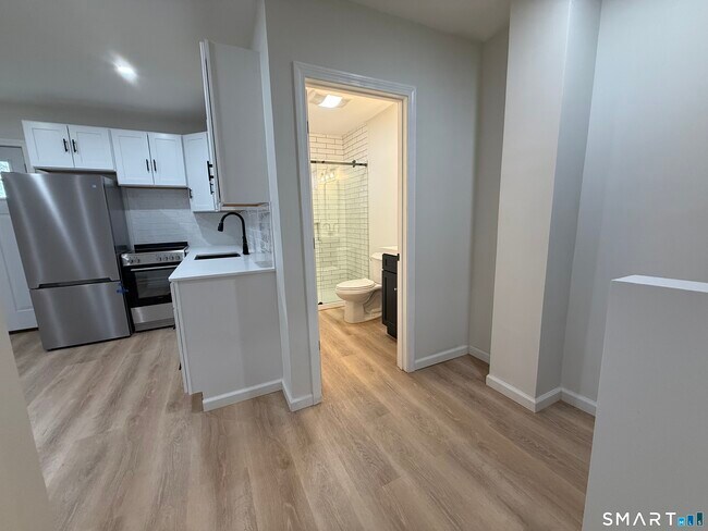 Foto del edificio - 222 Pequonnock St