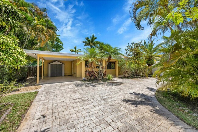 Foto del edificio - 6611 SW 63rd Ave