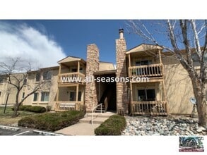 Building Photo - 914 Tenderfoot Hill Rd