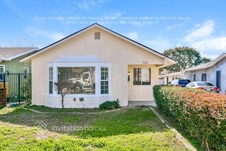 Building Photo - 720 E 67th St