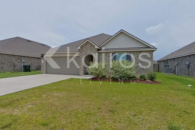 Building Photo - 403 Mango Dr