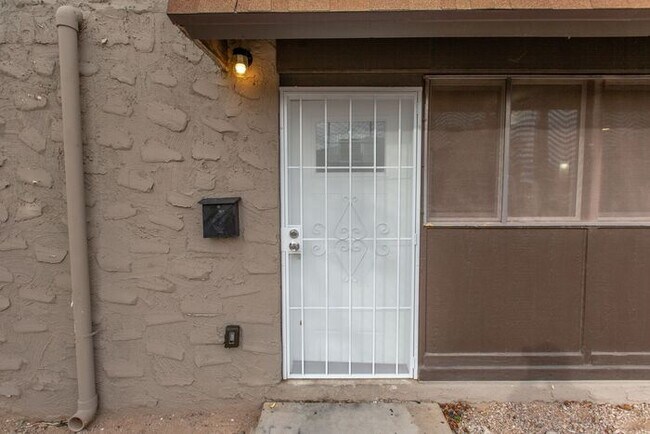 Foto del edificio - 4763 E Moreland St