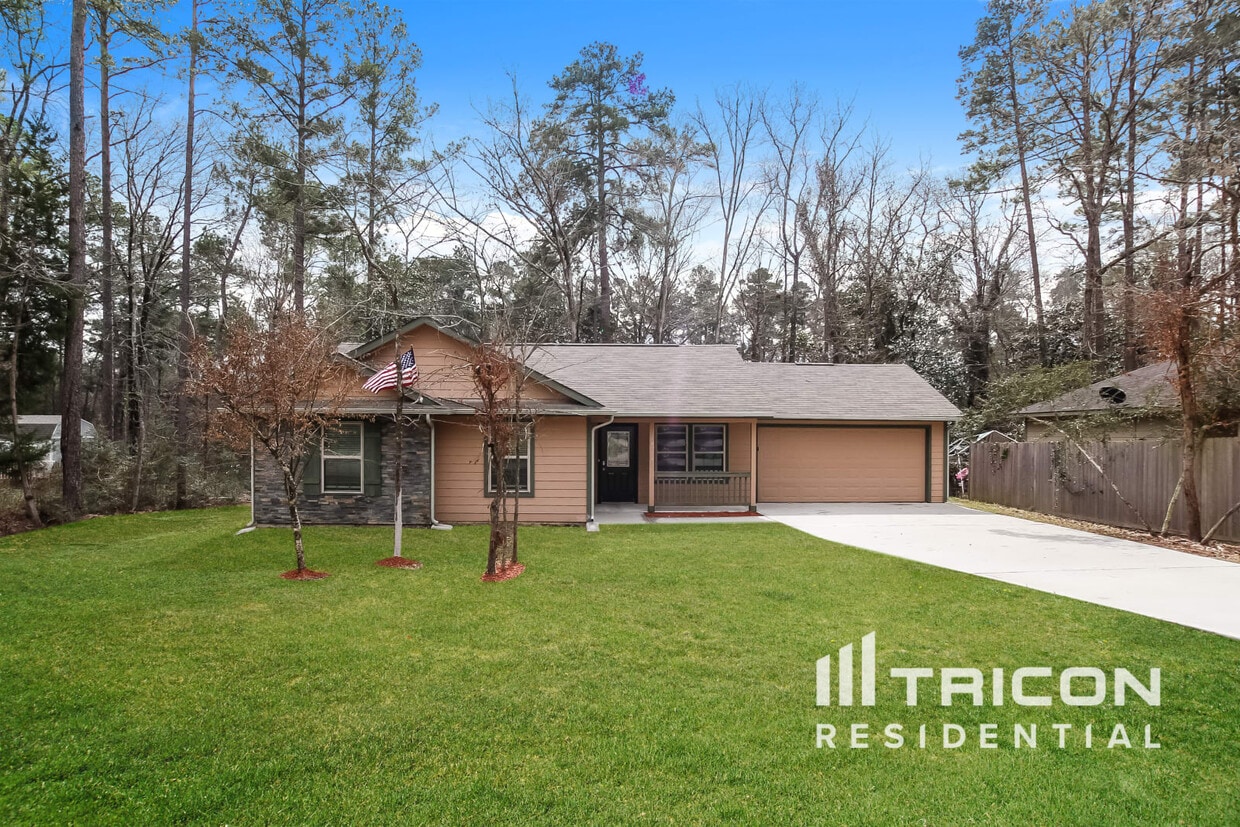 Primary Photo - 10774 Royal York Dr