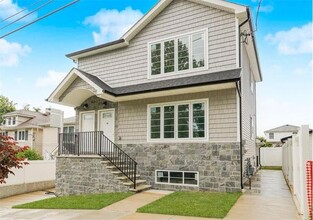 Building Photo - 69 Nashville St