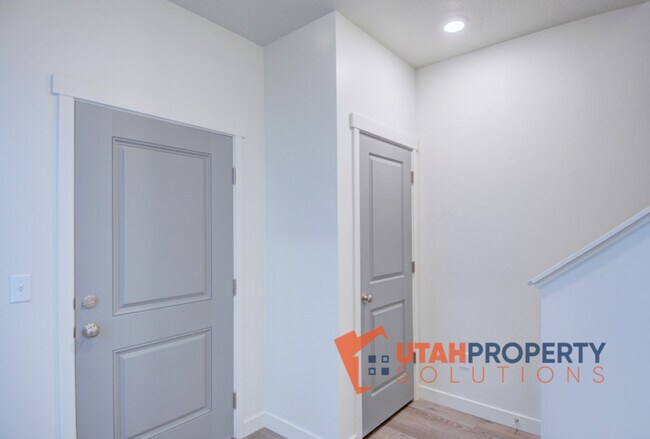 Foto del edificio - 959 W 540 S