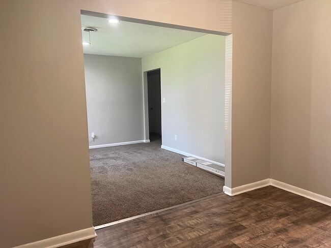 Building Photo - 2053 Mims Rd