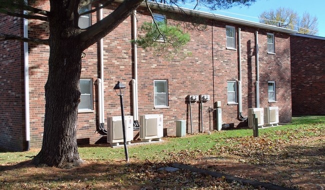 Building Photo - Wilson Apartments