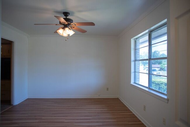 Foto del edificio - Available Now! 3 Bedroom 2 Bath Near TJC!
