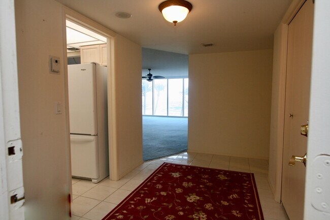 Building Photo - 3000 S Ocean Blvd