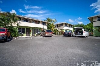 Building Photo - 725 Kihapai Pl
