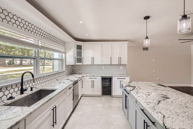 Building Photo - 1409 Highfield Drive, Clearwater, FL, 33764