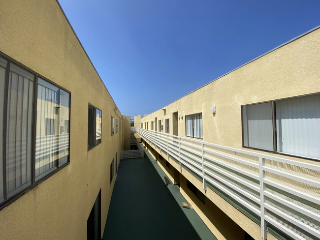 Foto del edificio - 2724 Abbot Kinney Blvd Venice, CA 90291