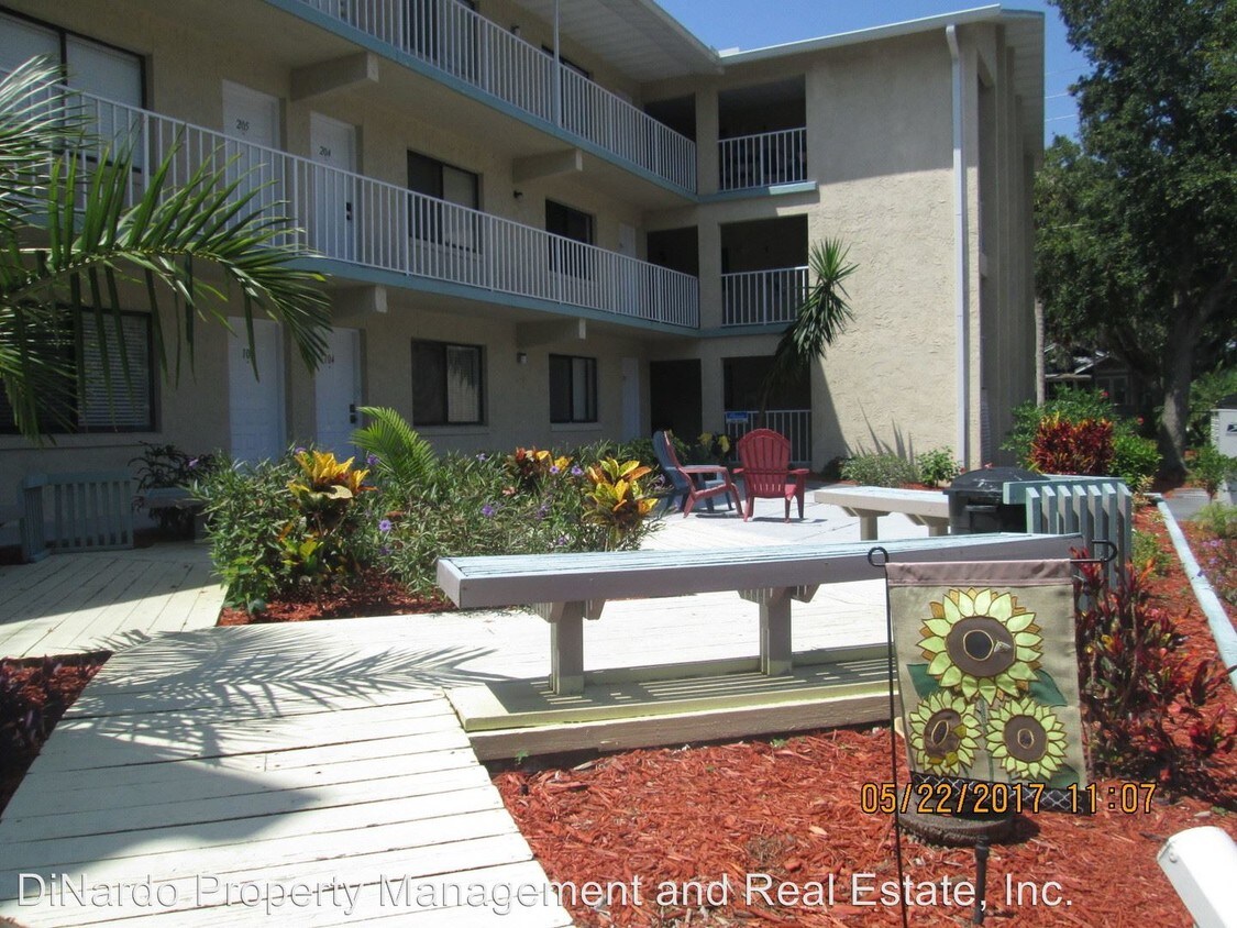 Foto principal - 633 S Palmetto Ave
