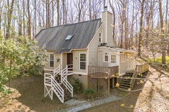 Building Photo - 197A Poplar St