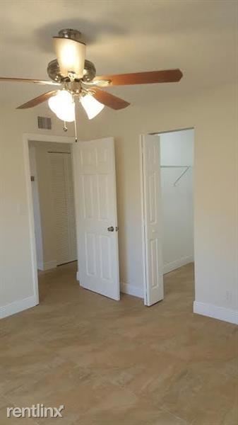 Building Photo - 2 br, 2 bath Condo - 7401 NW 16th St