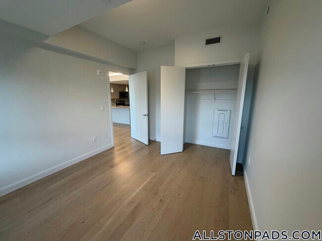 Foto del edificio - 55 Brighton Ave