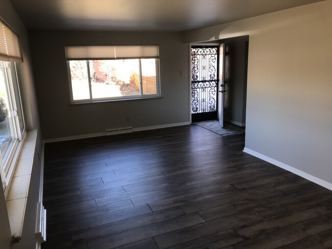 Looking back to front entry. - 6140 Dudley St