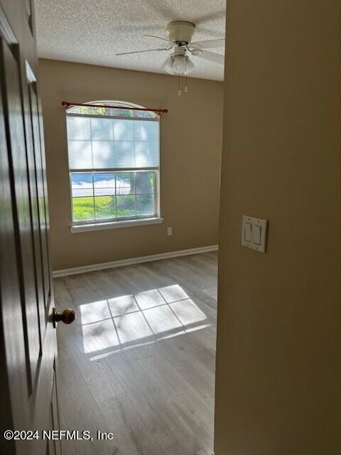 Foto del edificio - 12621 Blue Lagoon Trail