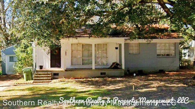 Building Photo - 3 br, 2 bath House - 2026 Commodore Street