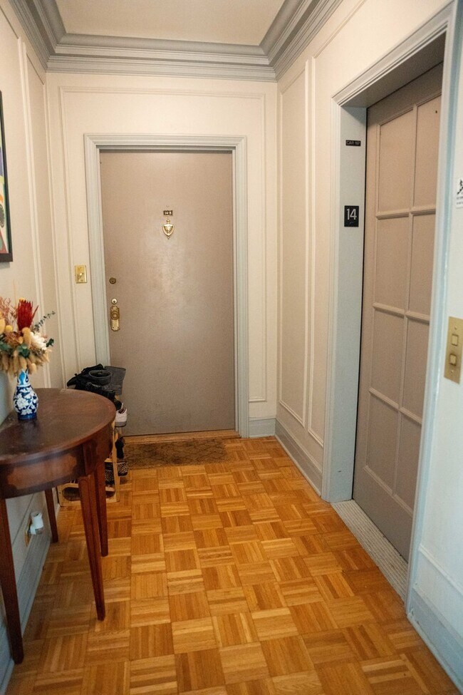 Foto del edificio - 4940 S East End Ave