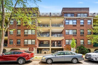 Building Photo - 71-19 162nd St