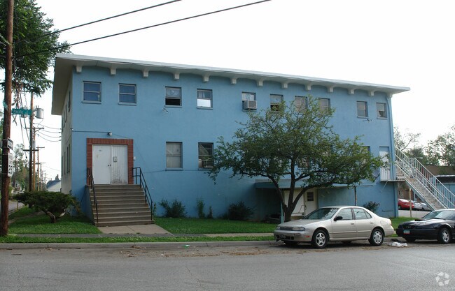 Building Photo - Building 3