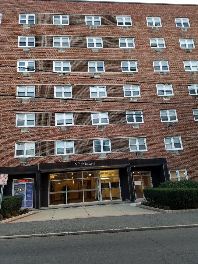 Foto del edificio - 99 Prospect St